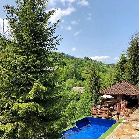 Aspen Hotel Slavske Buitenkant foto