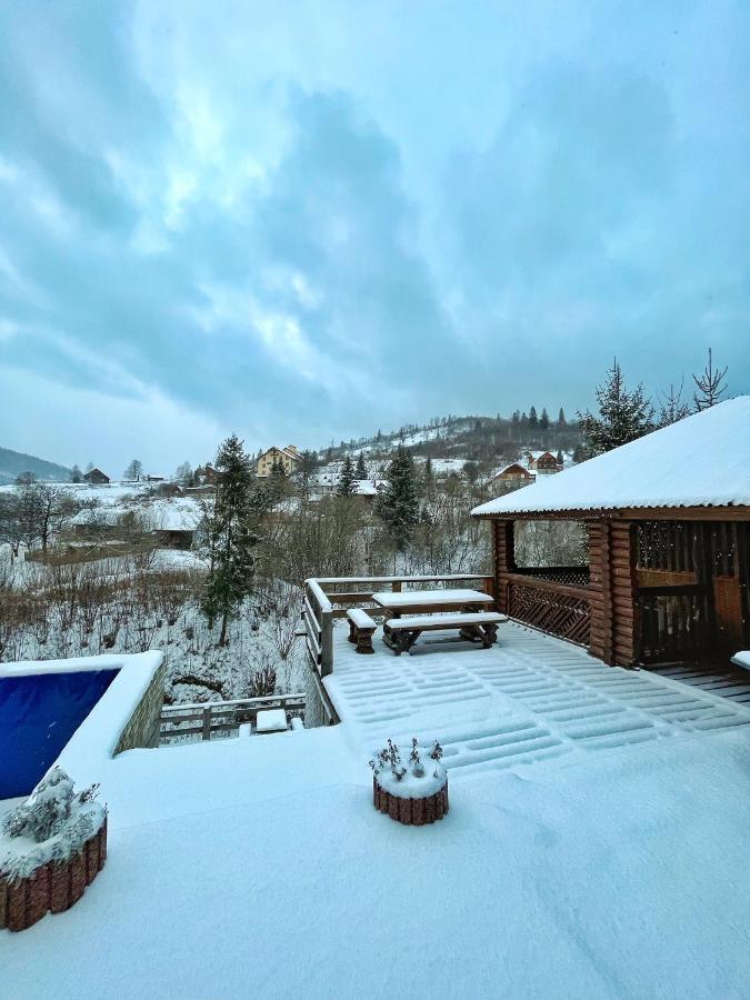 Aspen Hotel Slavske Buitenkant foto