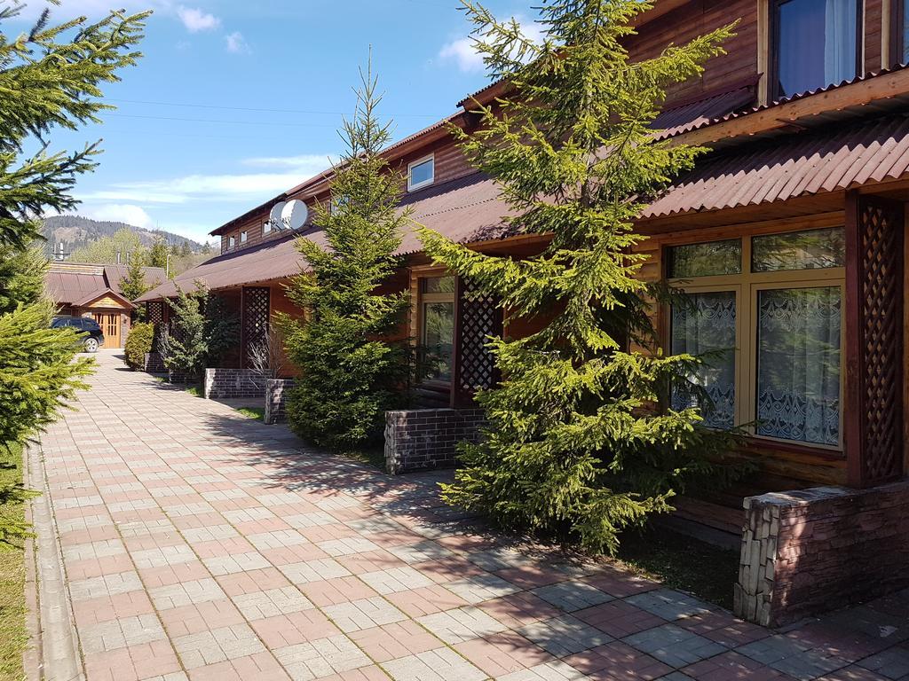 Aspen Hotel Slavske Buitenkant foto